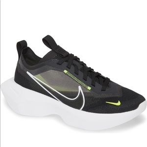 Nike Vista Lite Sneaker